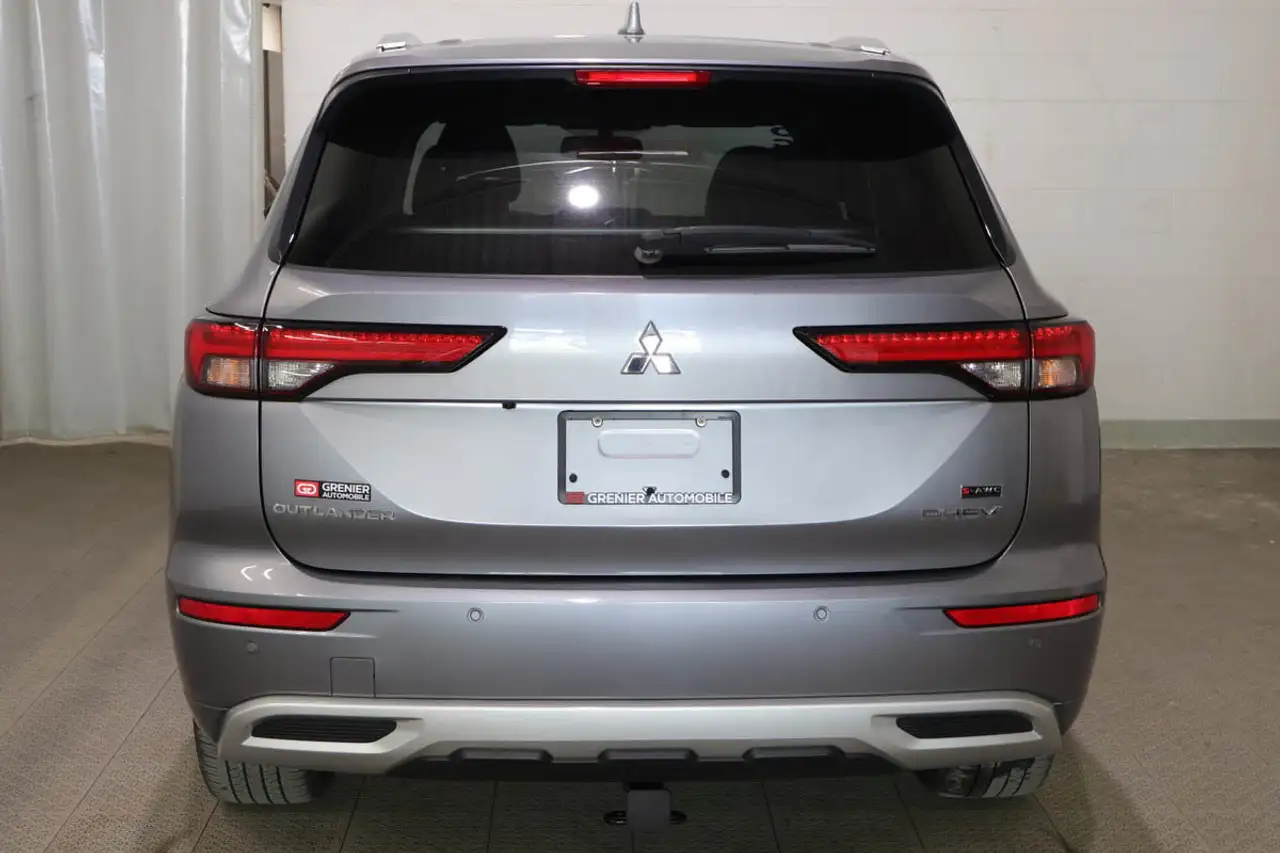 Mitsubishi Outlander снимка Mitsubishi Outlander