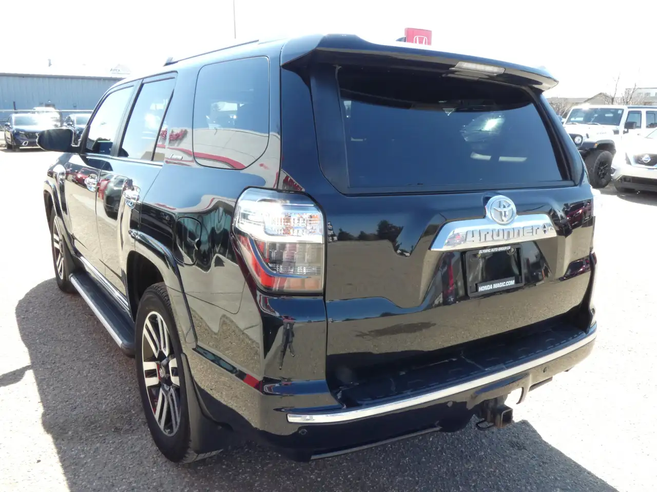 Toyota 4-Runner снимка Toyota 4-Runner