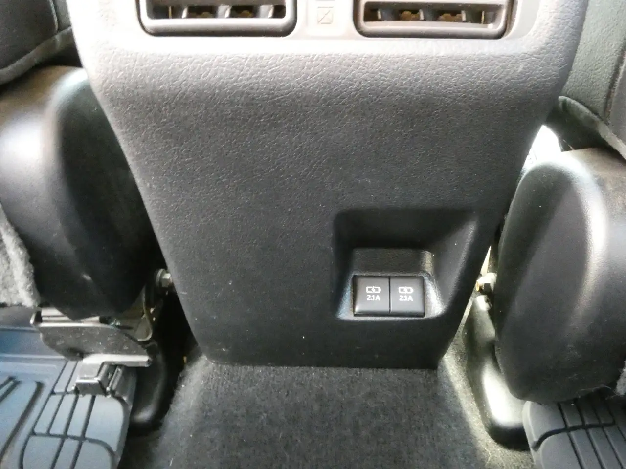 Toyota 4-Runner снимка Toyota 4-Runner