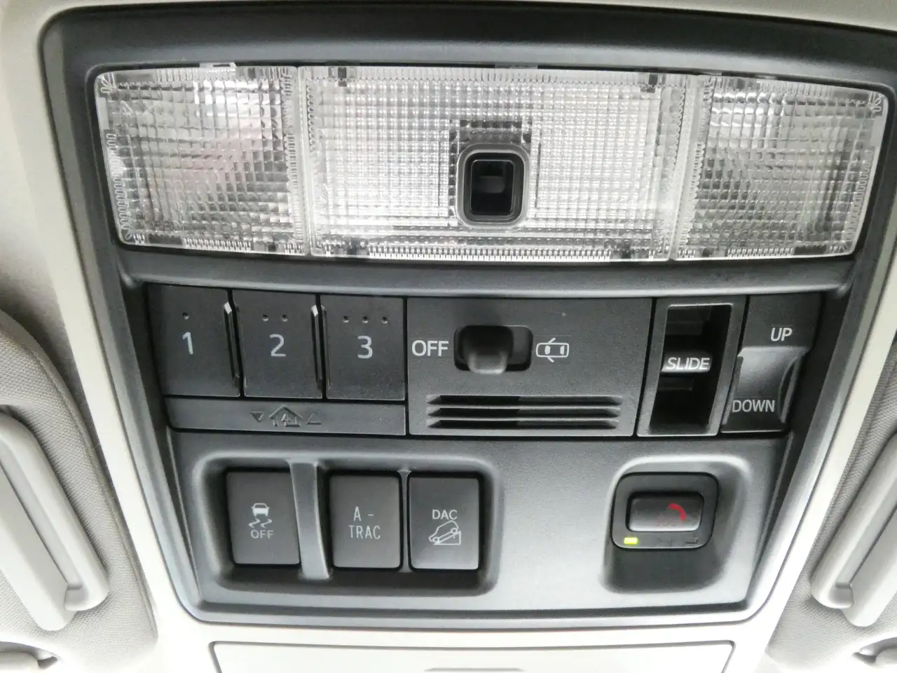 Toyota 4-Runner снимка Toyota 4-Runner