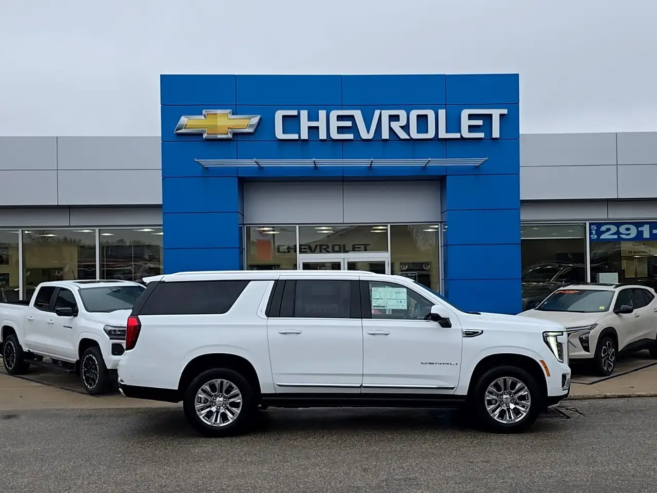 GMC Yukon снимка GMC Yukon