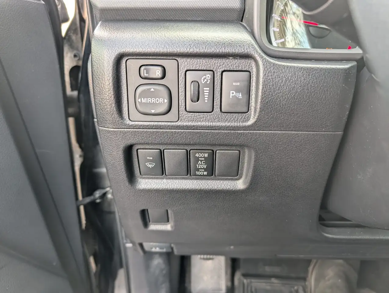 Toyota 4-Runner снимка Toyota 4-Runner