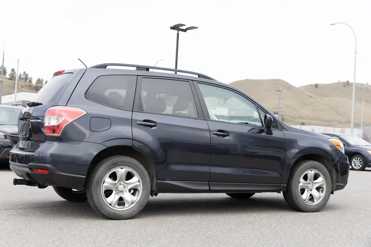Subaru Forester photo Subaru Forester