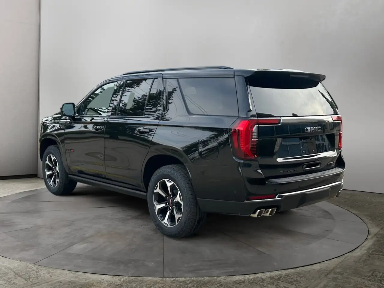 GMC Yukon снимка GMC Yukon