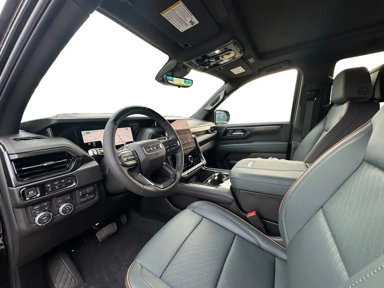 GMC Yukon снимка GMC Yukon