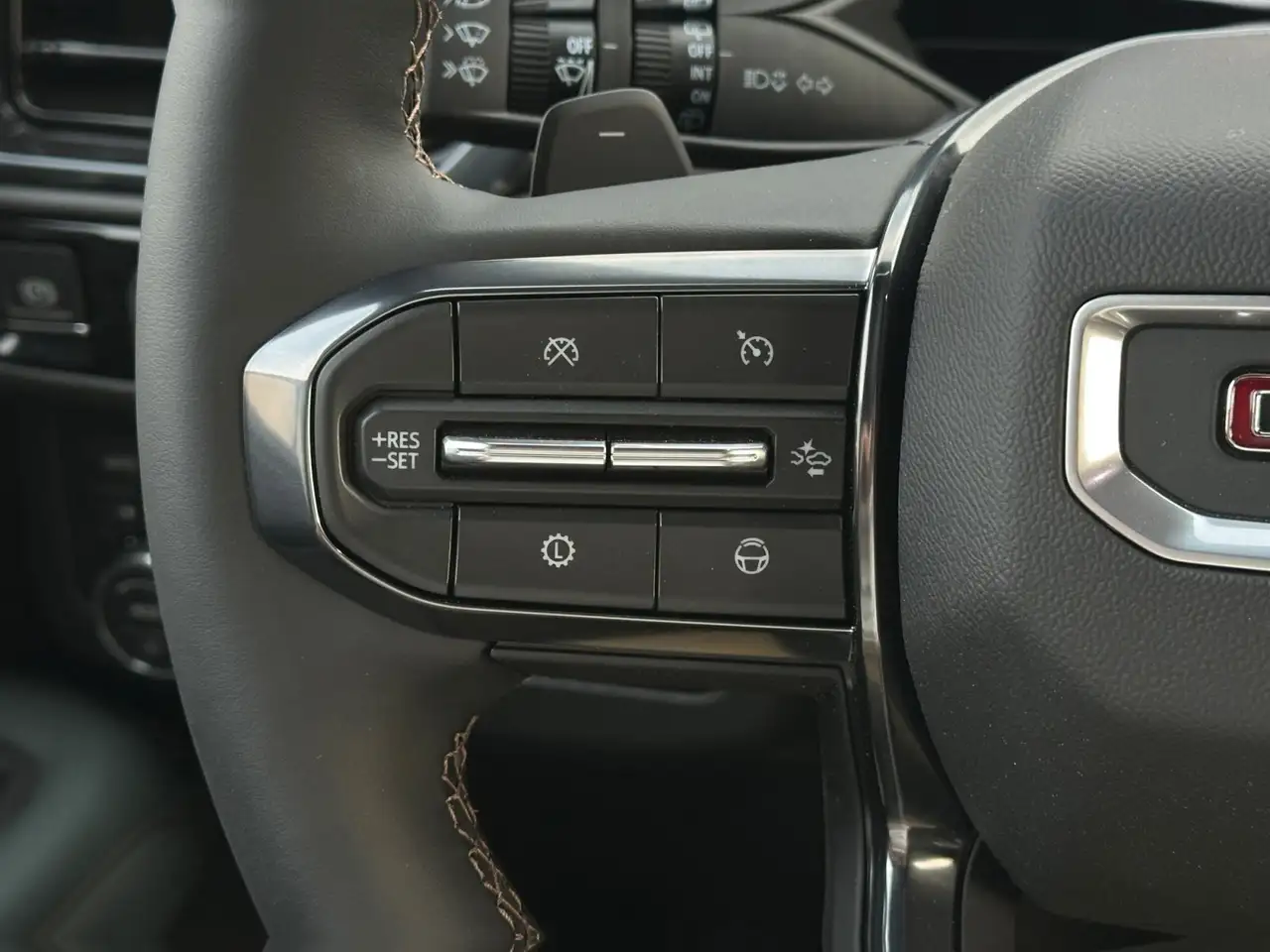 GMC Yukon снимка GMC Yukon