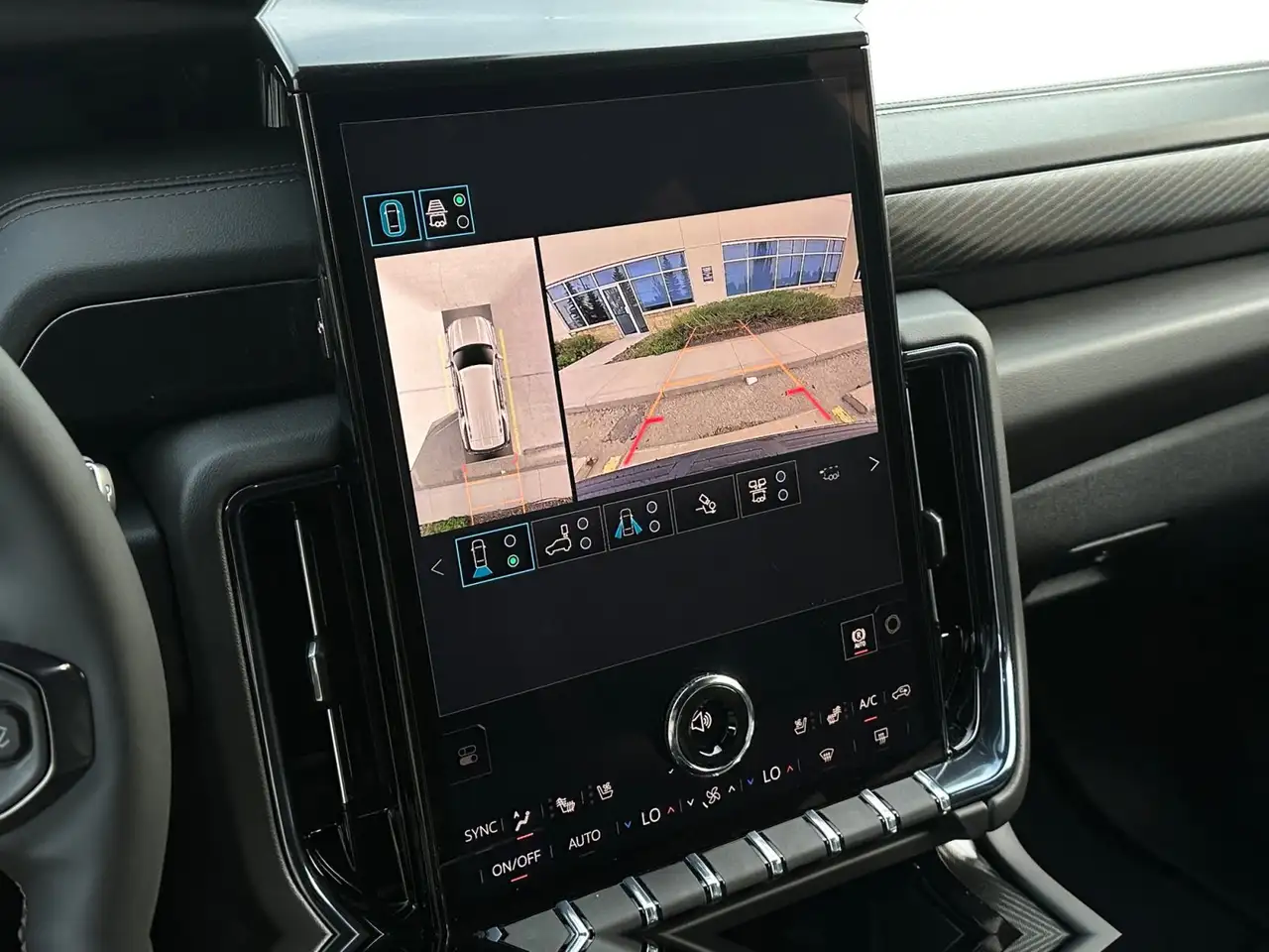 GMC Yukon снимка GMC Yukon
