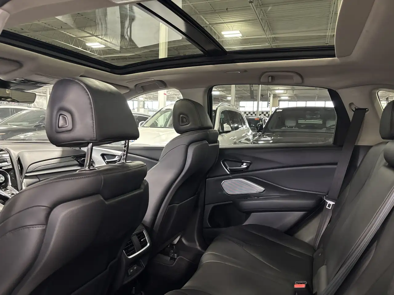Acura RDX снимка Acura RDX