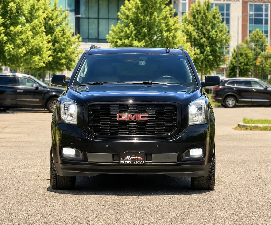 GMC Yukon снимка GMC Yukon