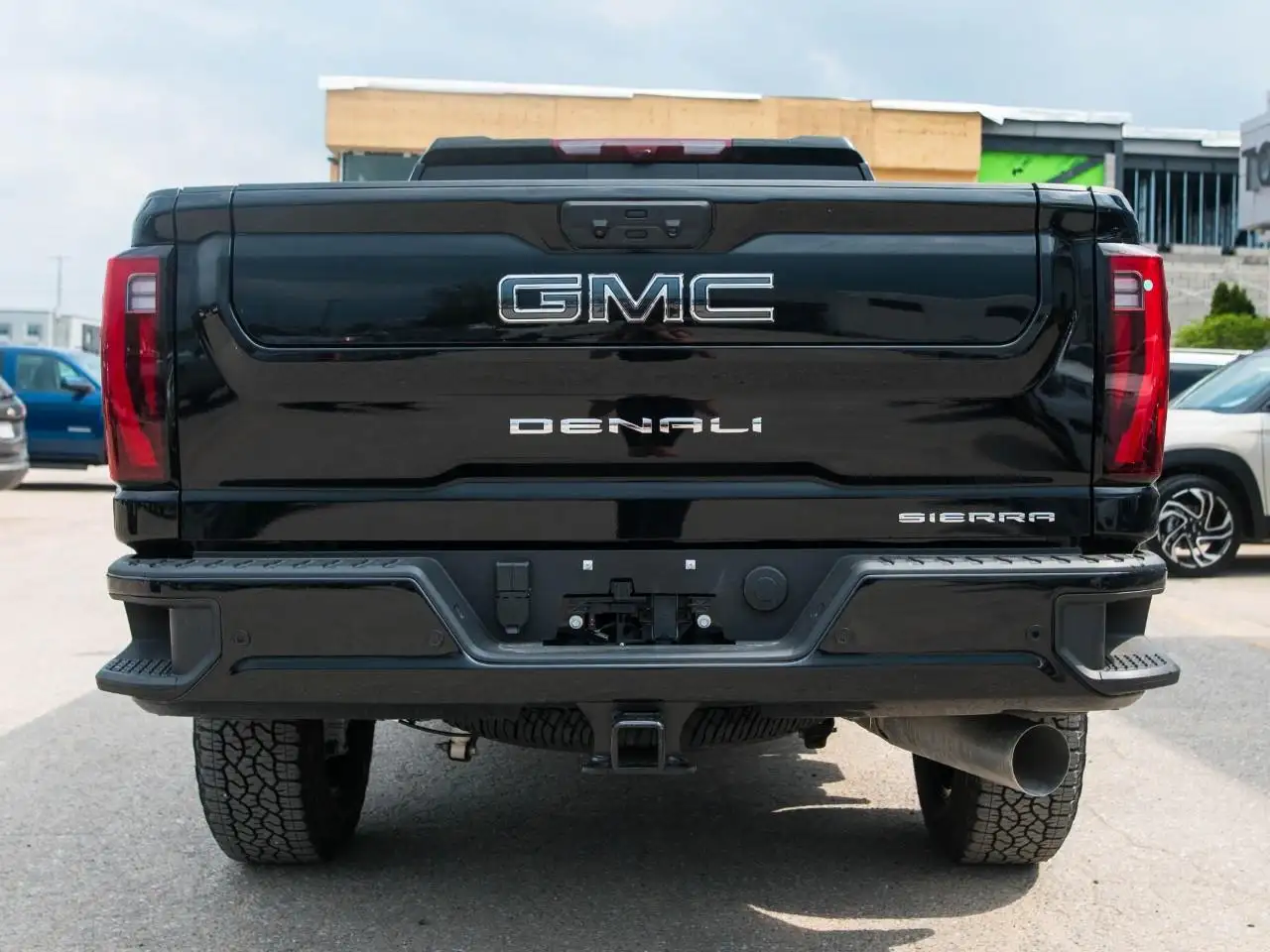 GMC Sierra 2500HD снимка GMC Sierra 2500HD