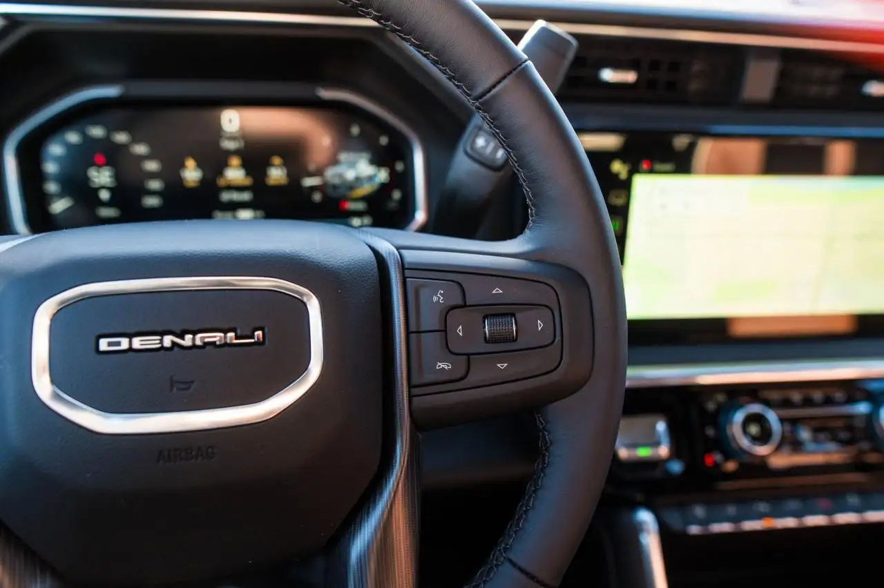 GMC Sierra 2500HD снимка GMC Sierra 2500HD