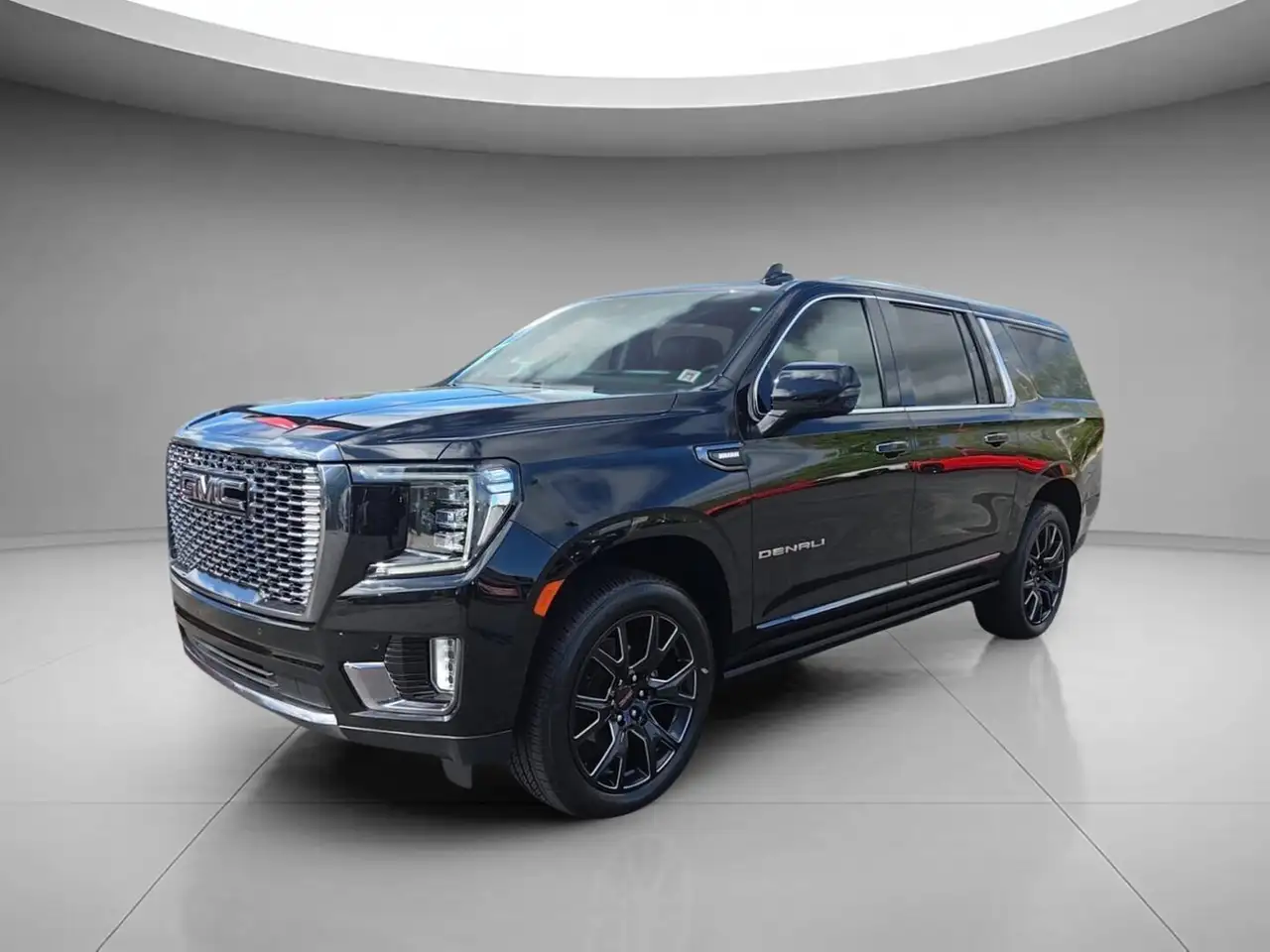 GMC Yukon photo GMC Yukon