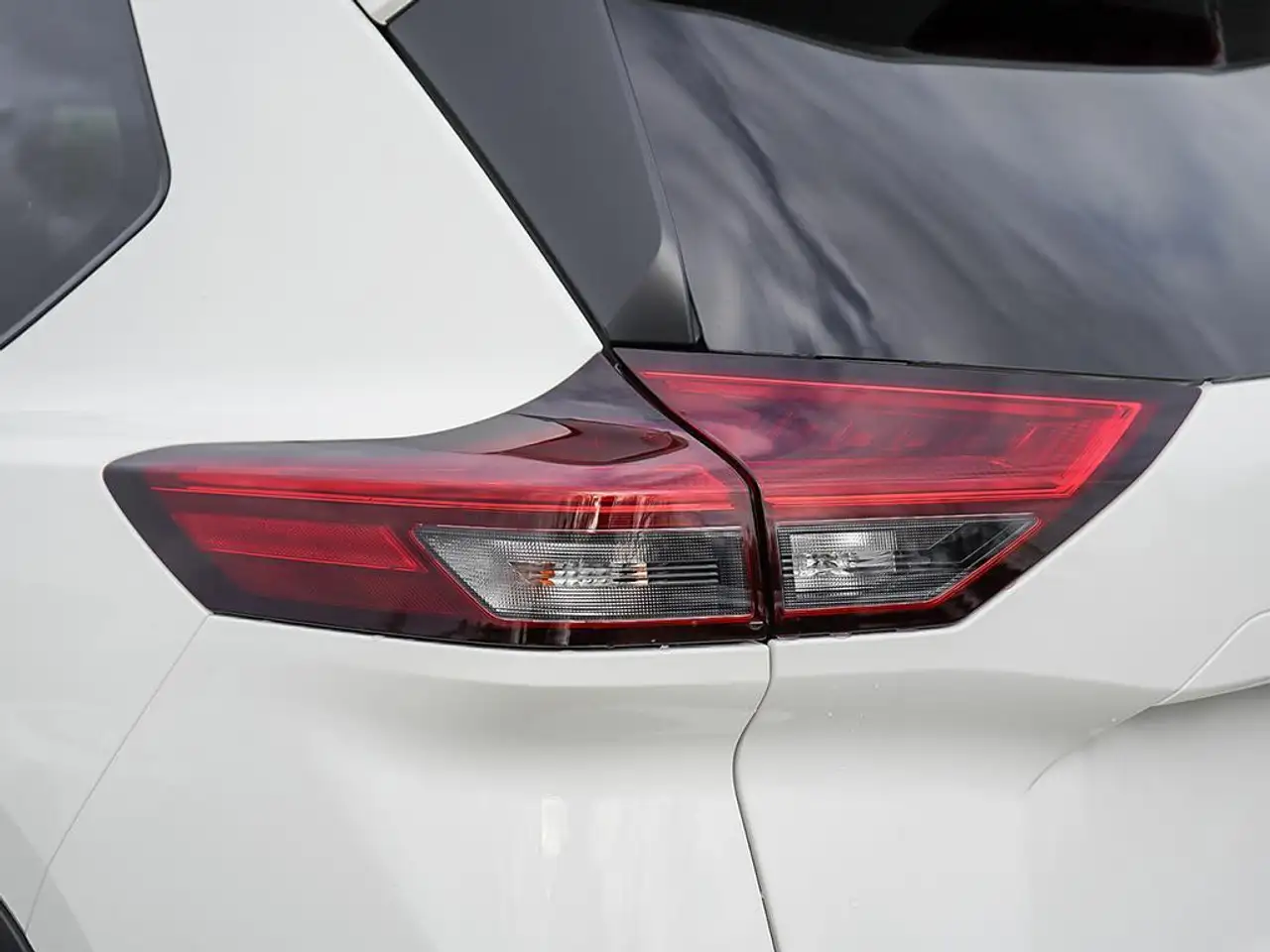 Nissan Rogue fotografie Nissan Rogue