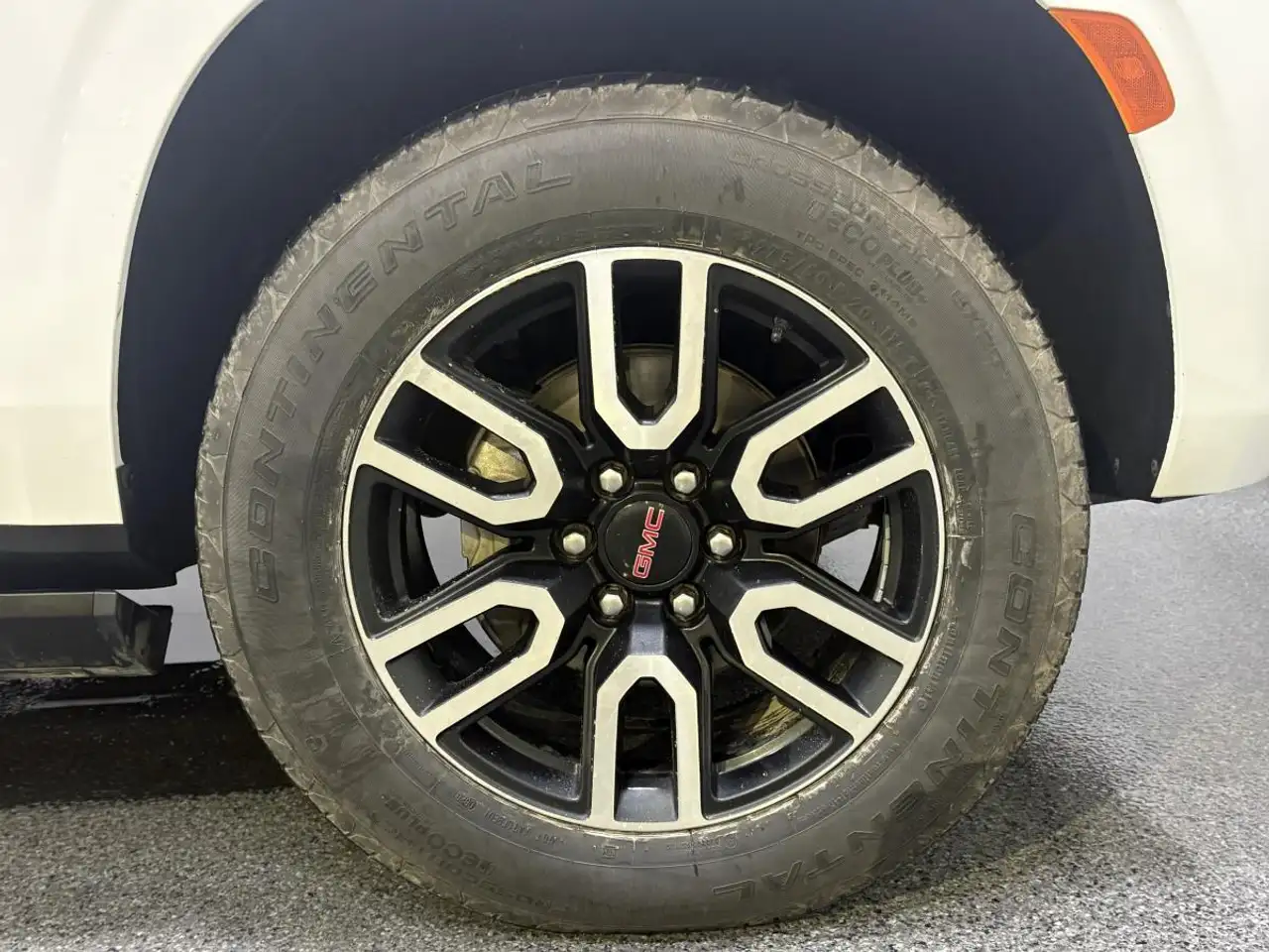 GMC Yukon снимка GMC Yukon