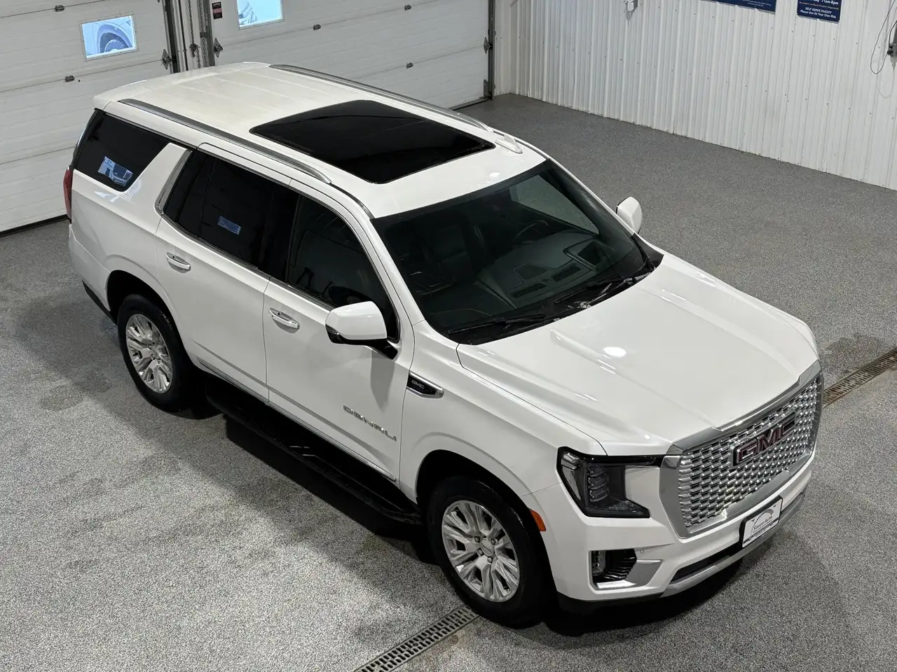 GMC Yukon photo GMC Yukon
