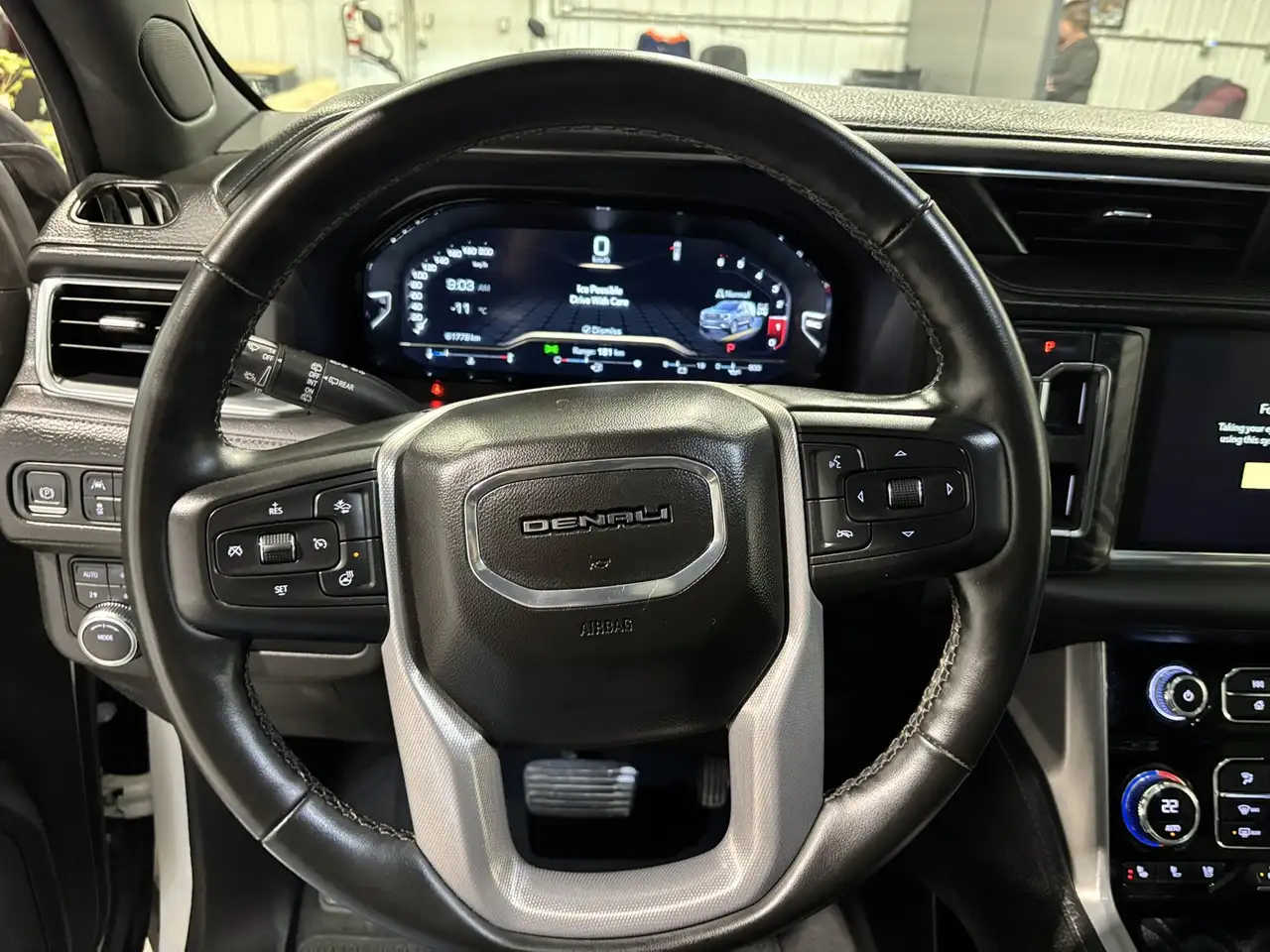 GMC Yukon photo GMC Yukon