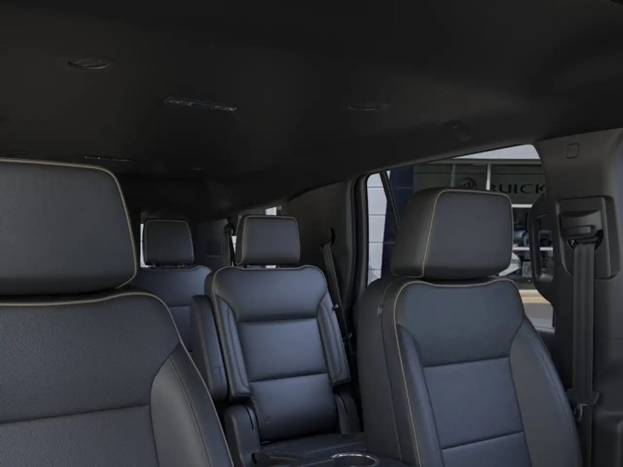 GMC Yukon photo GMC Yukon
