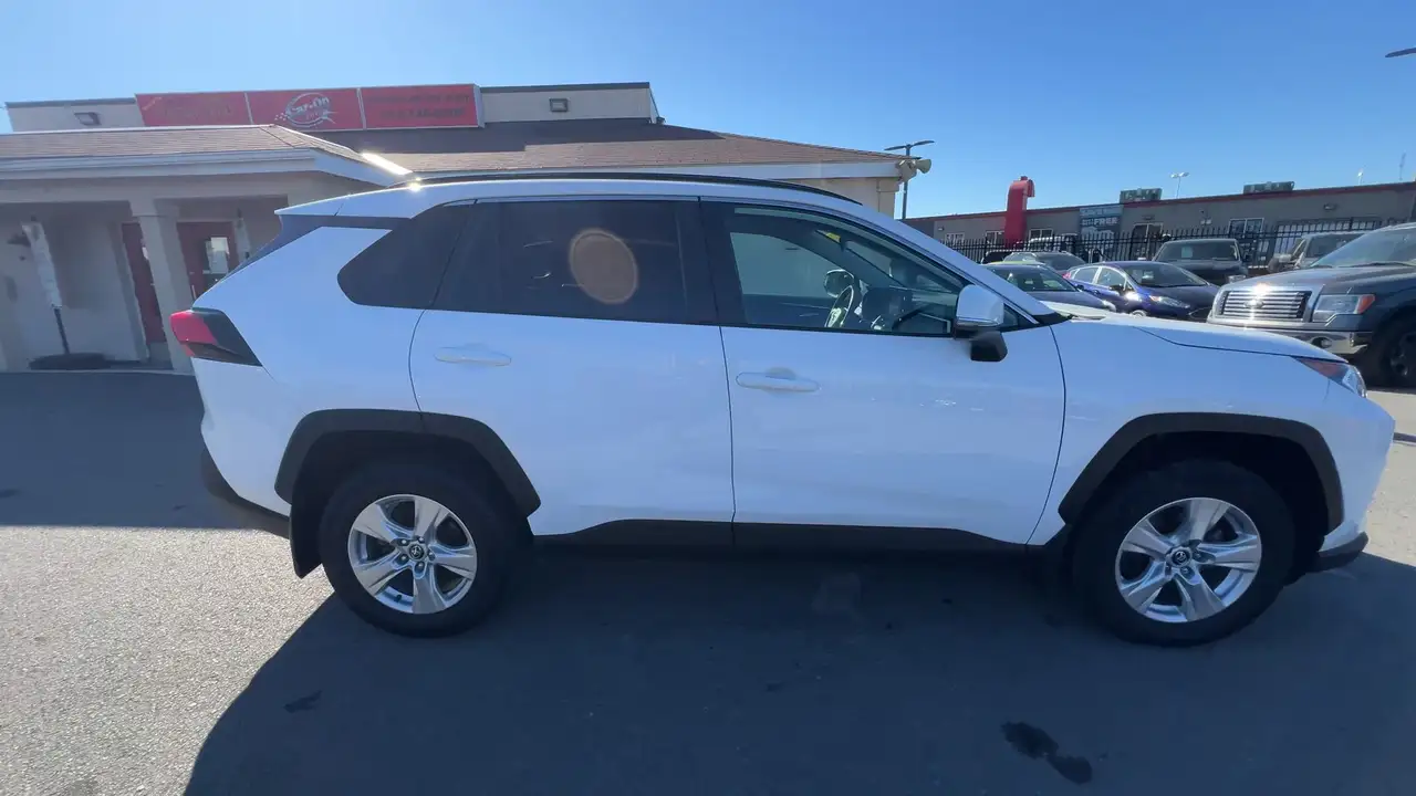 Toyota RAV 4 photo Toyota RAV 4