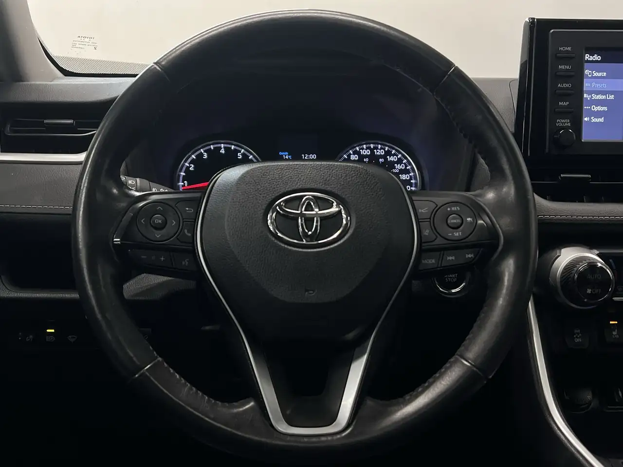 Toyota RAV 4 photo Toyota RAV 4