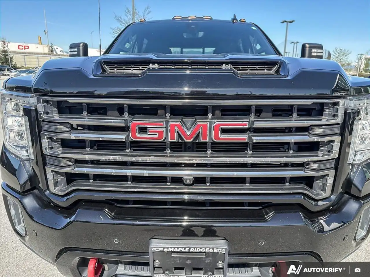 GMC Sierra 3500HD снимка GMC Sierra 3500HD