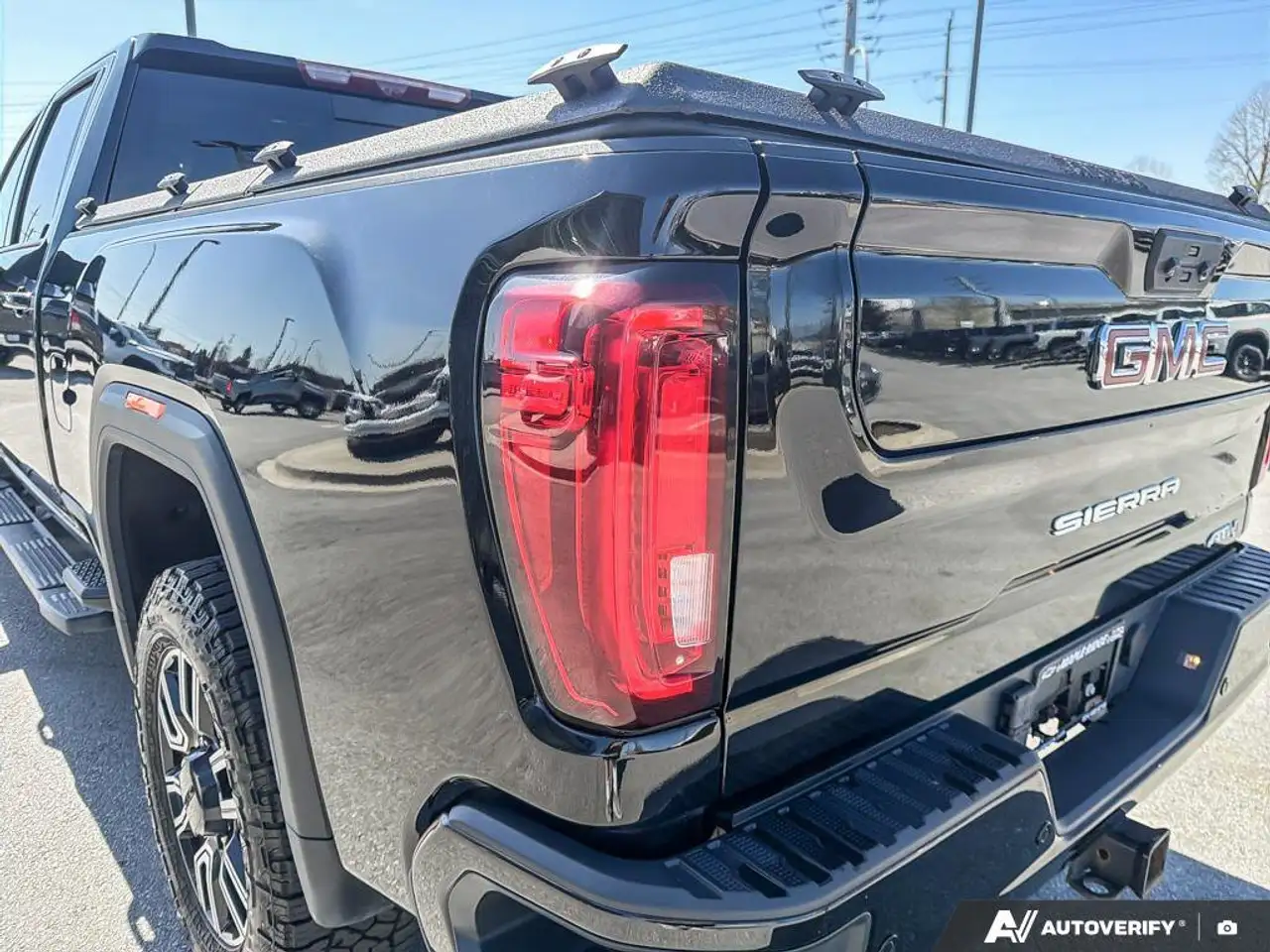 GMC Sierra 3500HD снимка GMC Sierra 3500HD