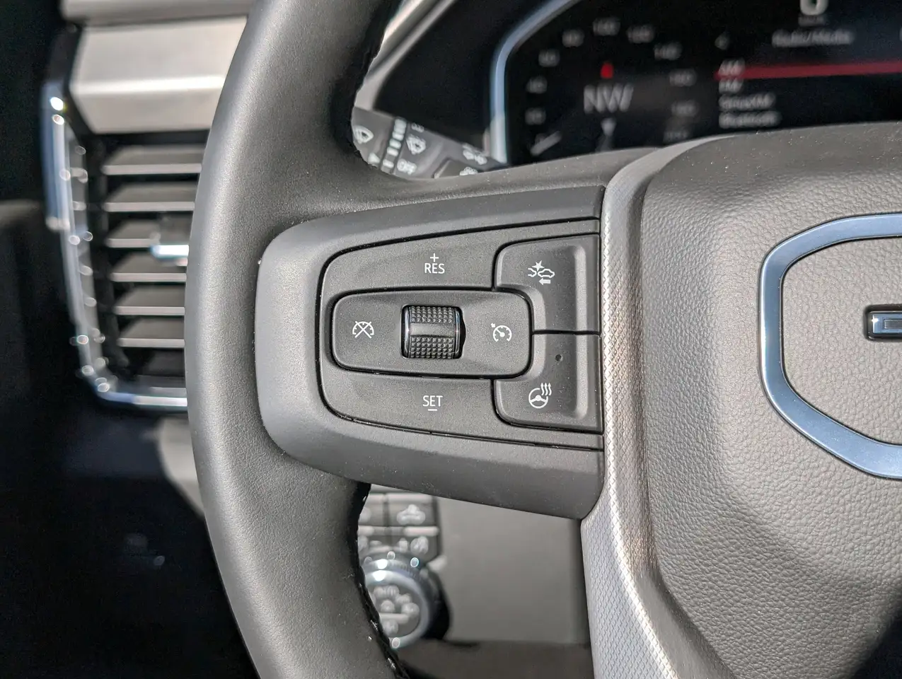 GMC Sierra 2500HD снимка GMC Sierra 2500HD