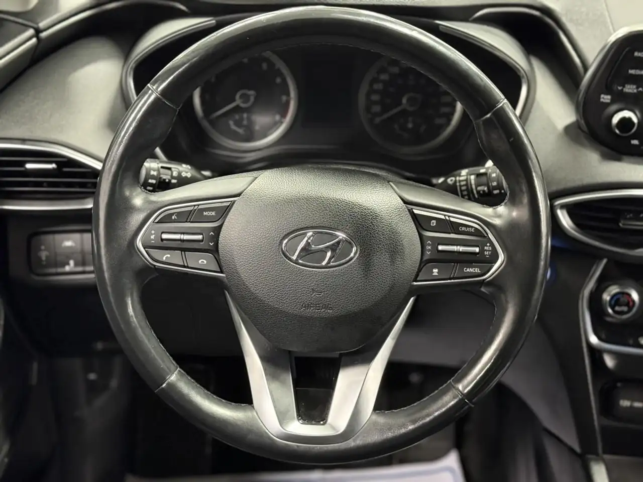 Hyundai SANTA FE снимка Hyundai SANTA FE