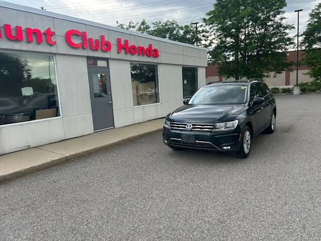 Volkswagen Tiguan снимка Volkswagen Tiguan