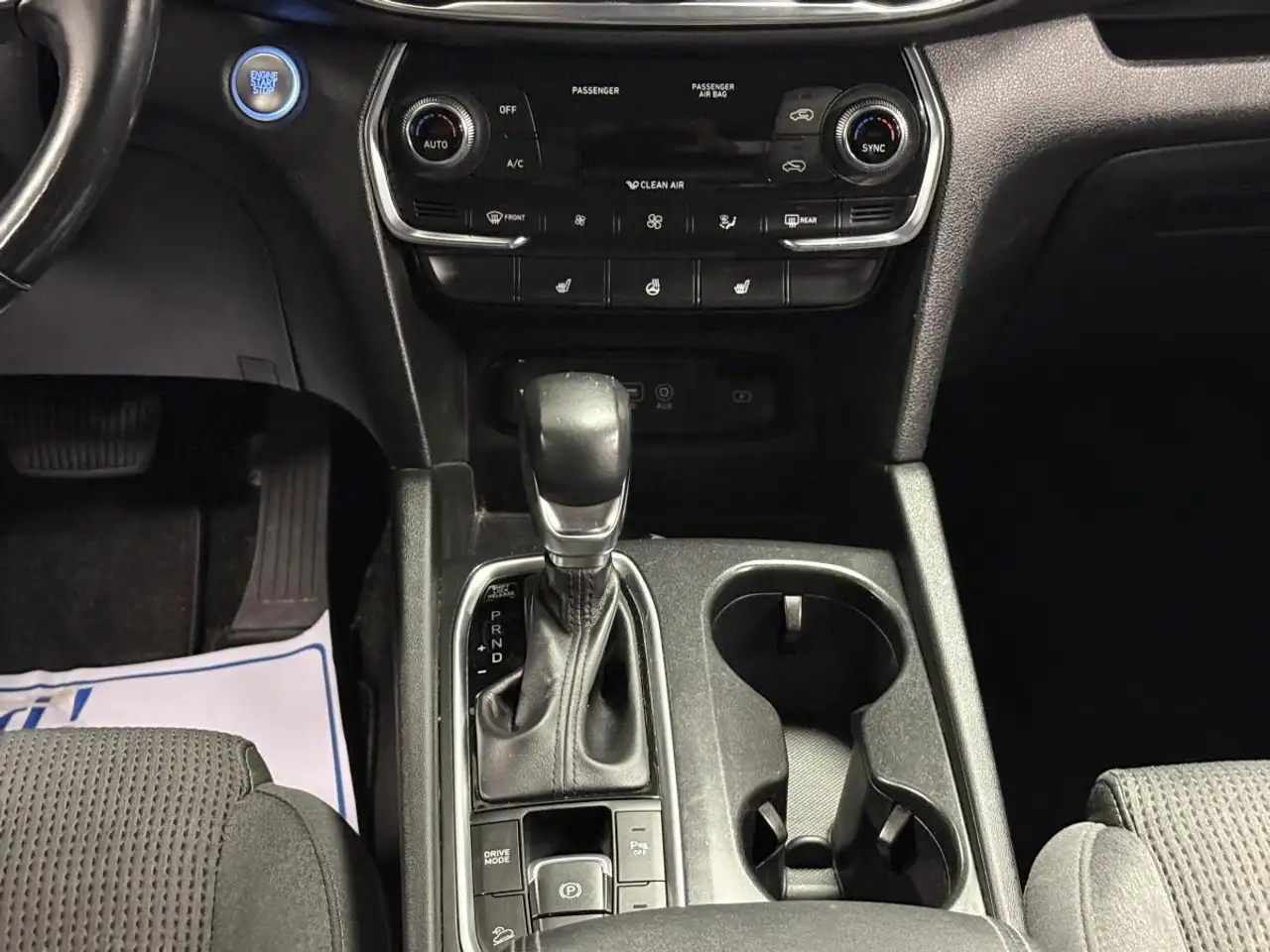 Hyundai SANTA FE снимка Hyundai SANTA FE