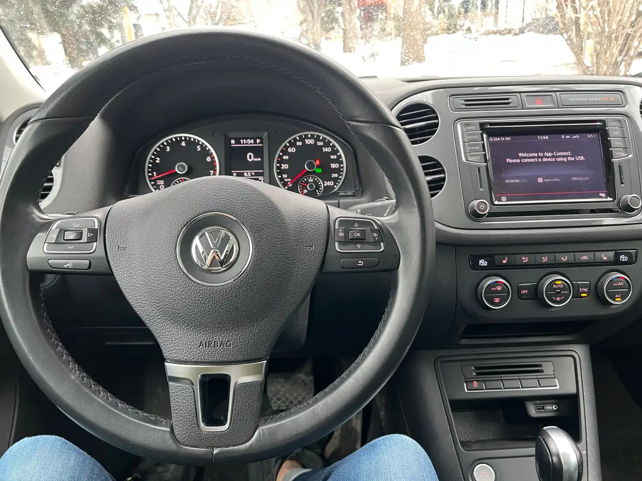Volkswagen Tiguan снимка Volkswagen Tiguan