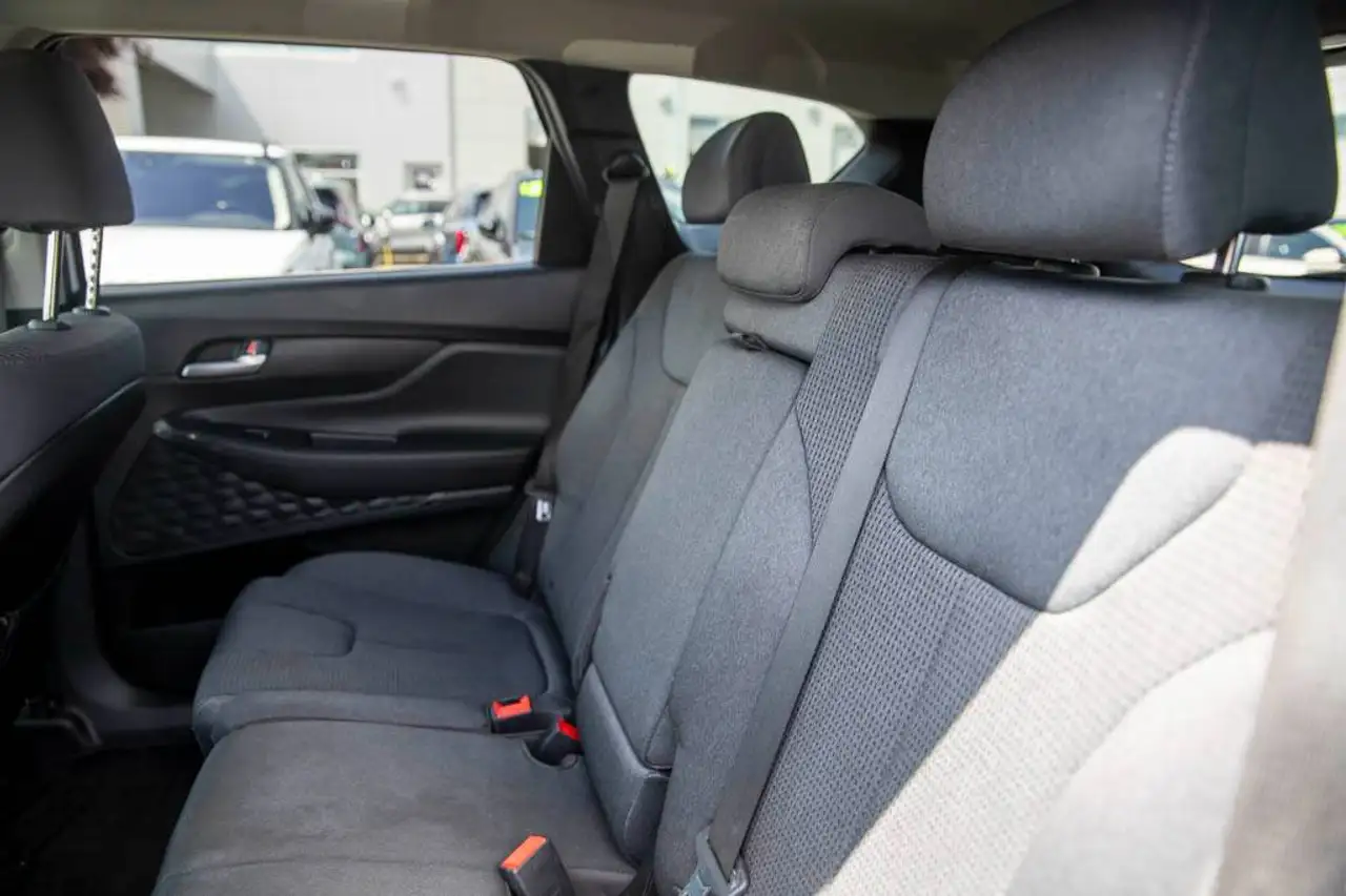 Hyundai SANTA FE снимка Hyundai SANTA FE