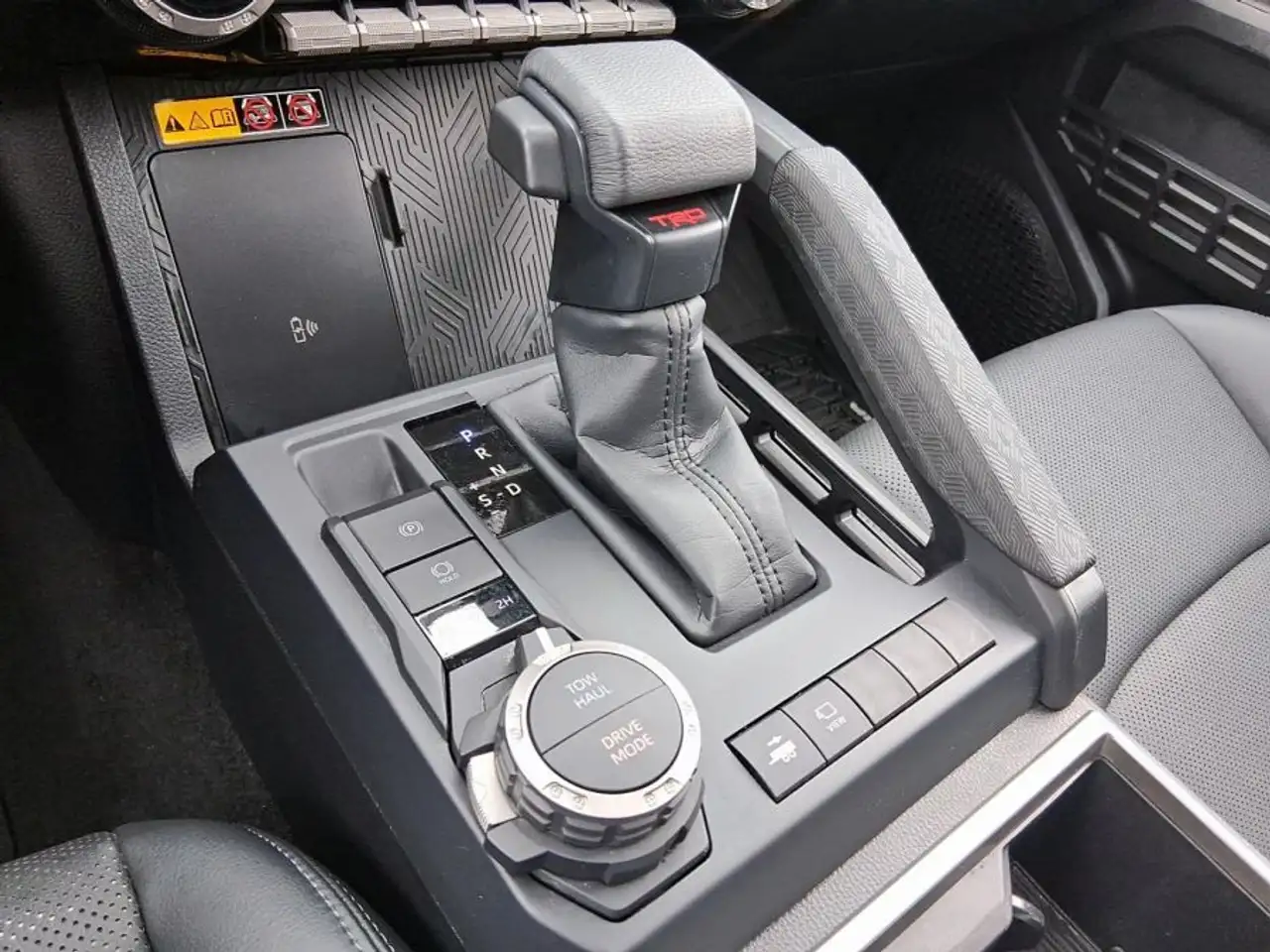 Toyota Tacoma снимка Toyota Tacoma