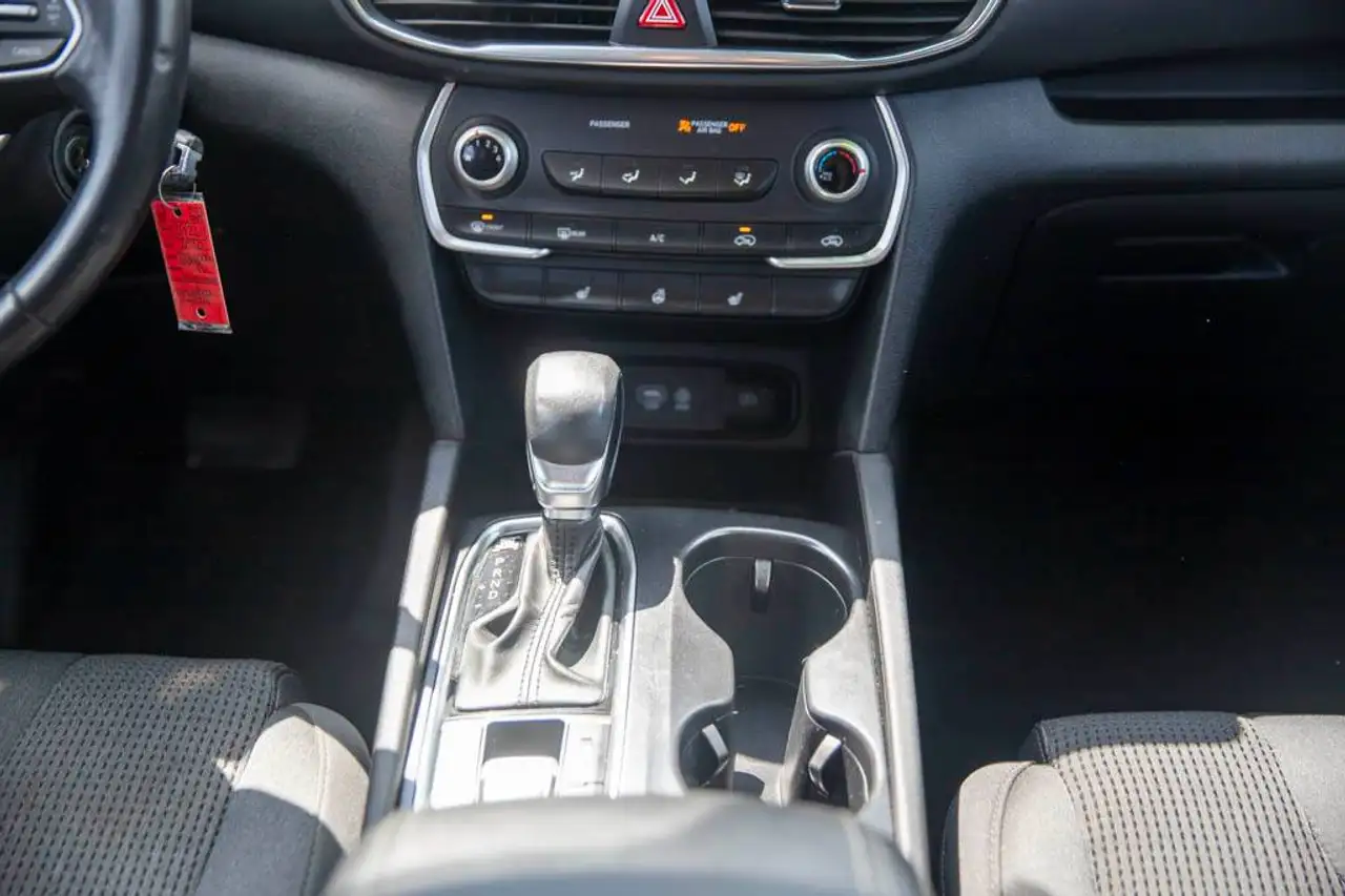 Hyundai SANTA FE снимка Hyundai SANTA FE