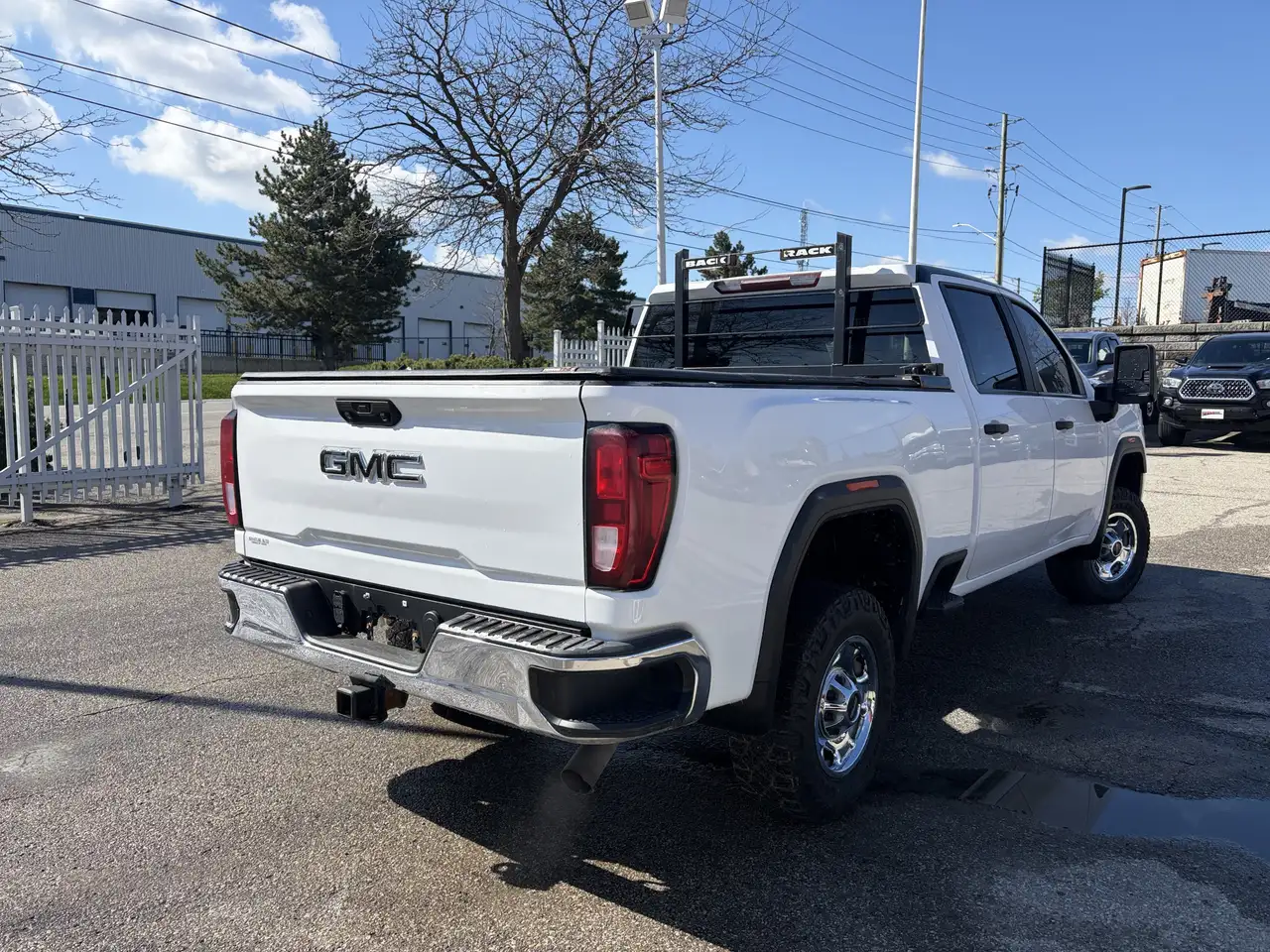 GMC Sierra 2500HD photo GMC Sierra 2500HD