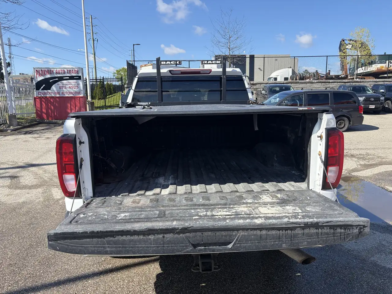 GMC Sierra 2500HD photo GMC Sierra 2500HD