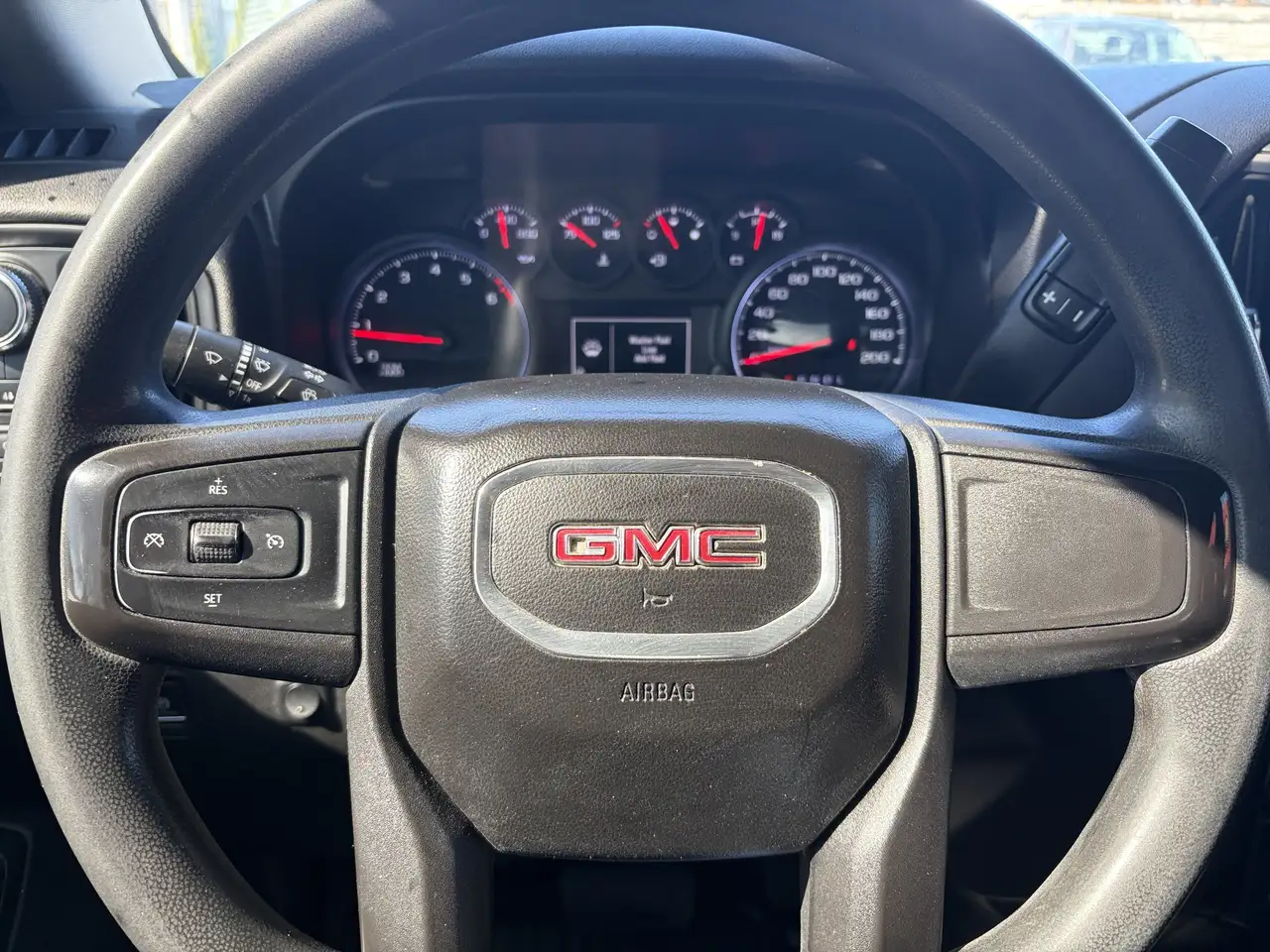GMC Sierra 2500HD photo GMC Sierra 2500HD