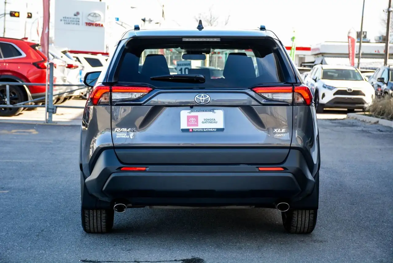 Toyota RAV 4 снимка Toyota RAV 4