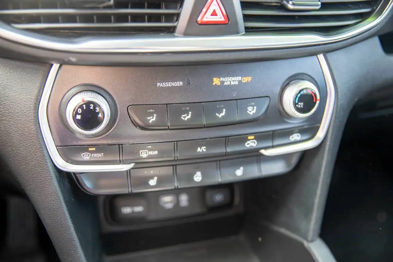 Hyundai SANTA FE снимка Hyundai SANTA FE