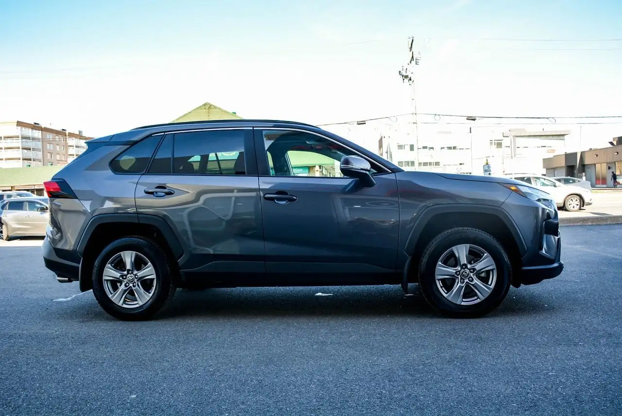 Toyota RAV 4 снимка Toyota RAV 4