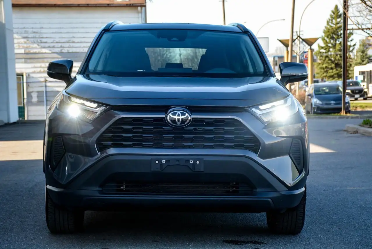 Toyota RAV 4 снимка Toyota RAV 4