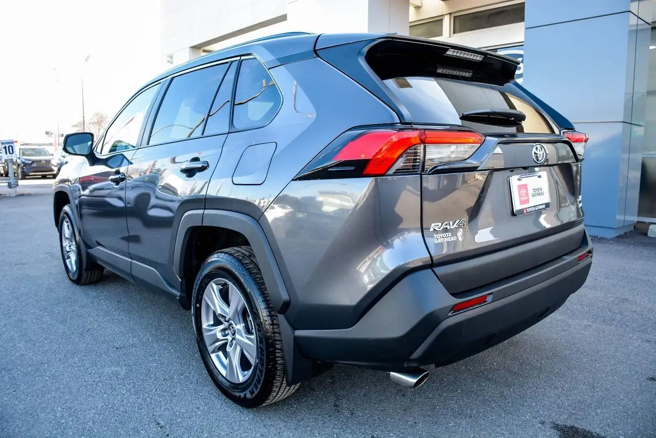 Toyota RAV 4 снимка Toyota RAV 4