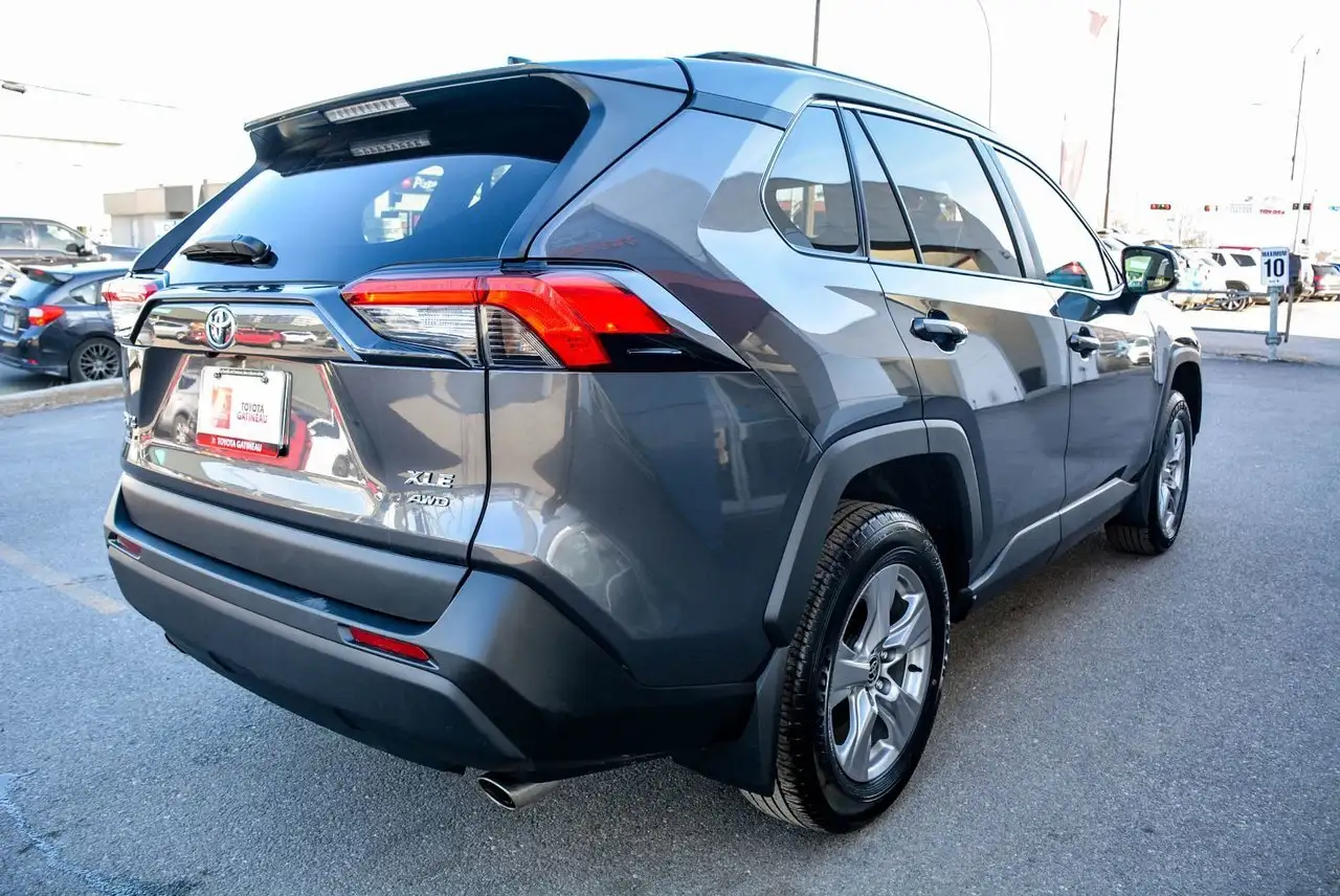 Toyota RAV 4 снимка Toyota RAV 4