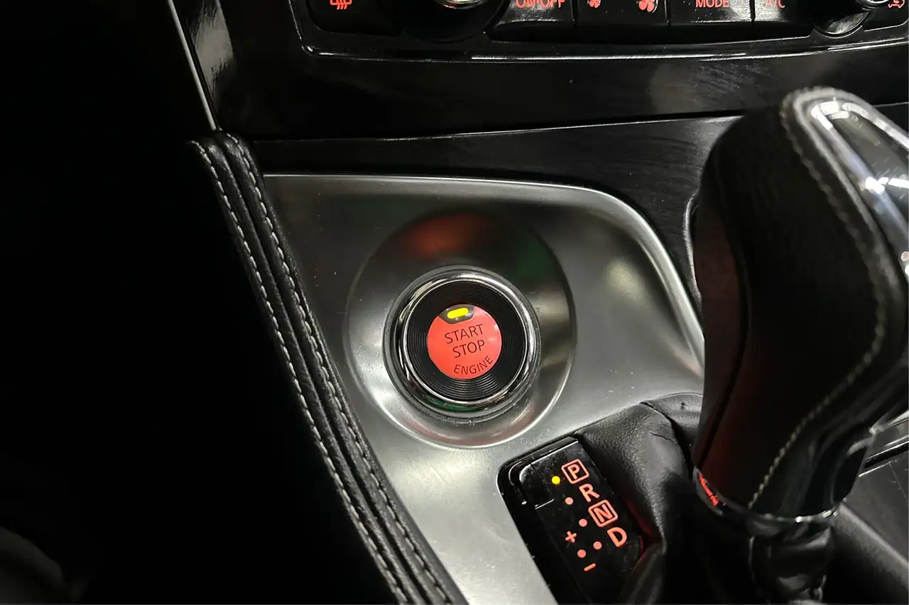 Nissan Maxima снимка Nissan Maxima