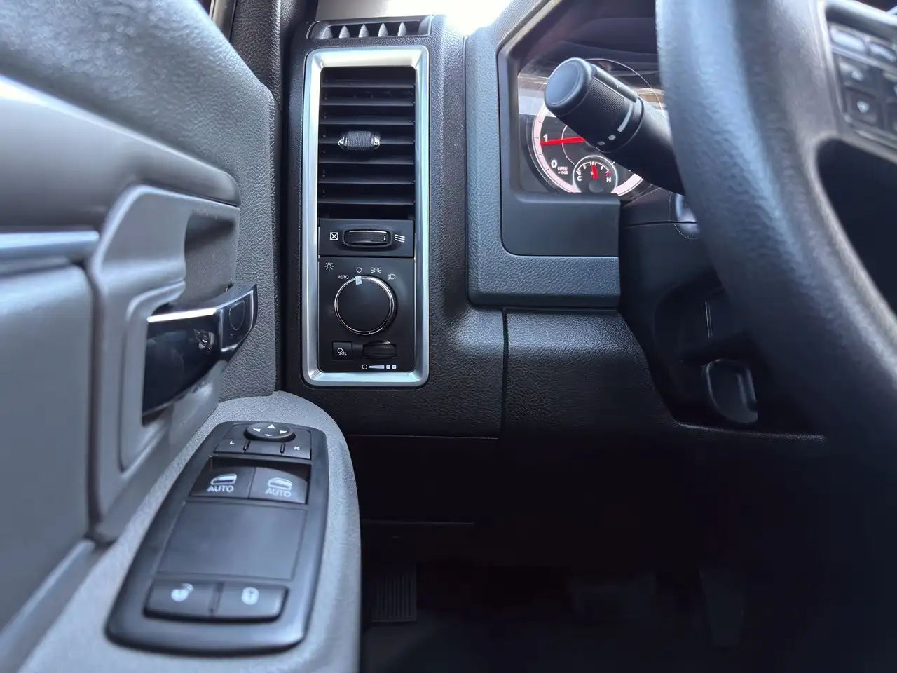 RAM 1500 fotografie RAM 1500
