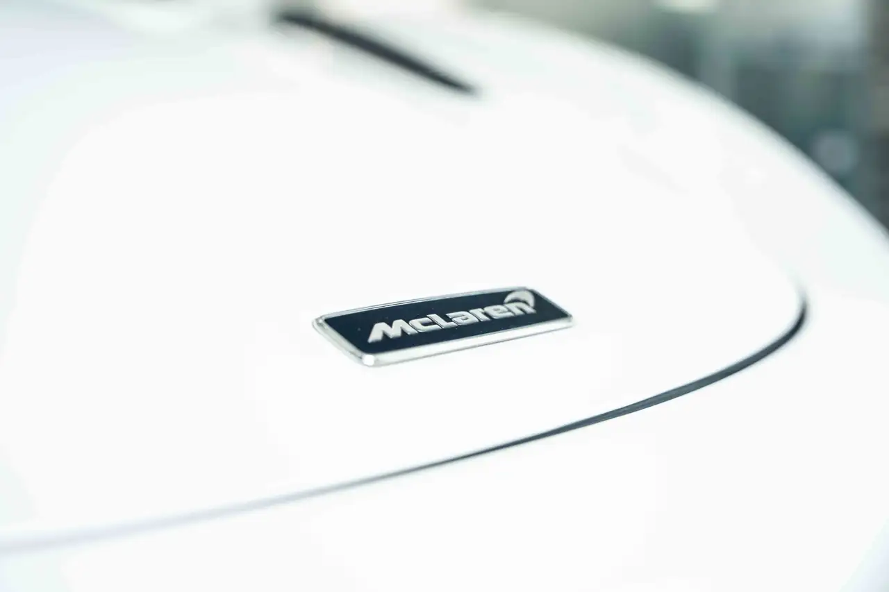 McLaren 720S photo McLaren 720S