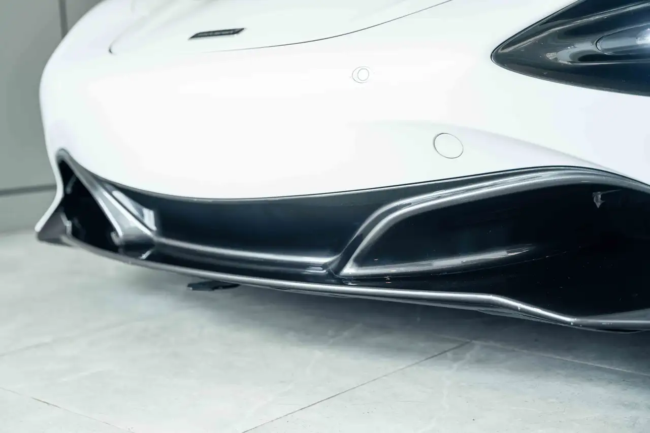 McLaren 720S photo McLaren 720S