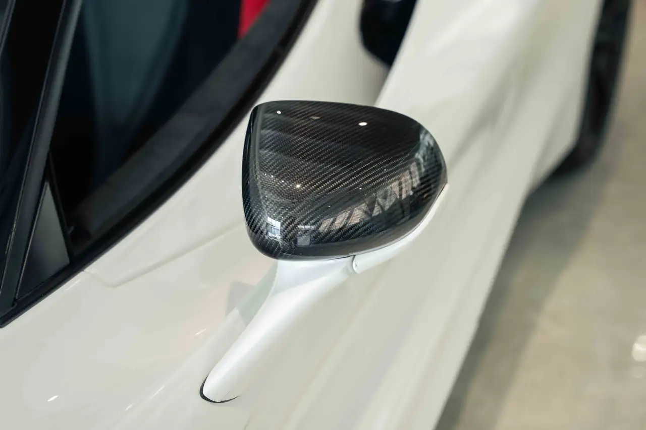 McLaren 720S photo McLaren 720S