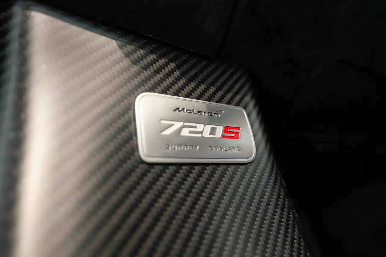 McLaren 720S photo McLaren 720S