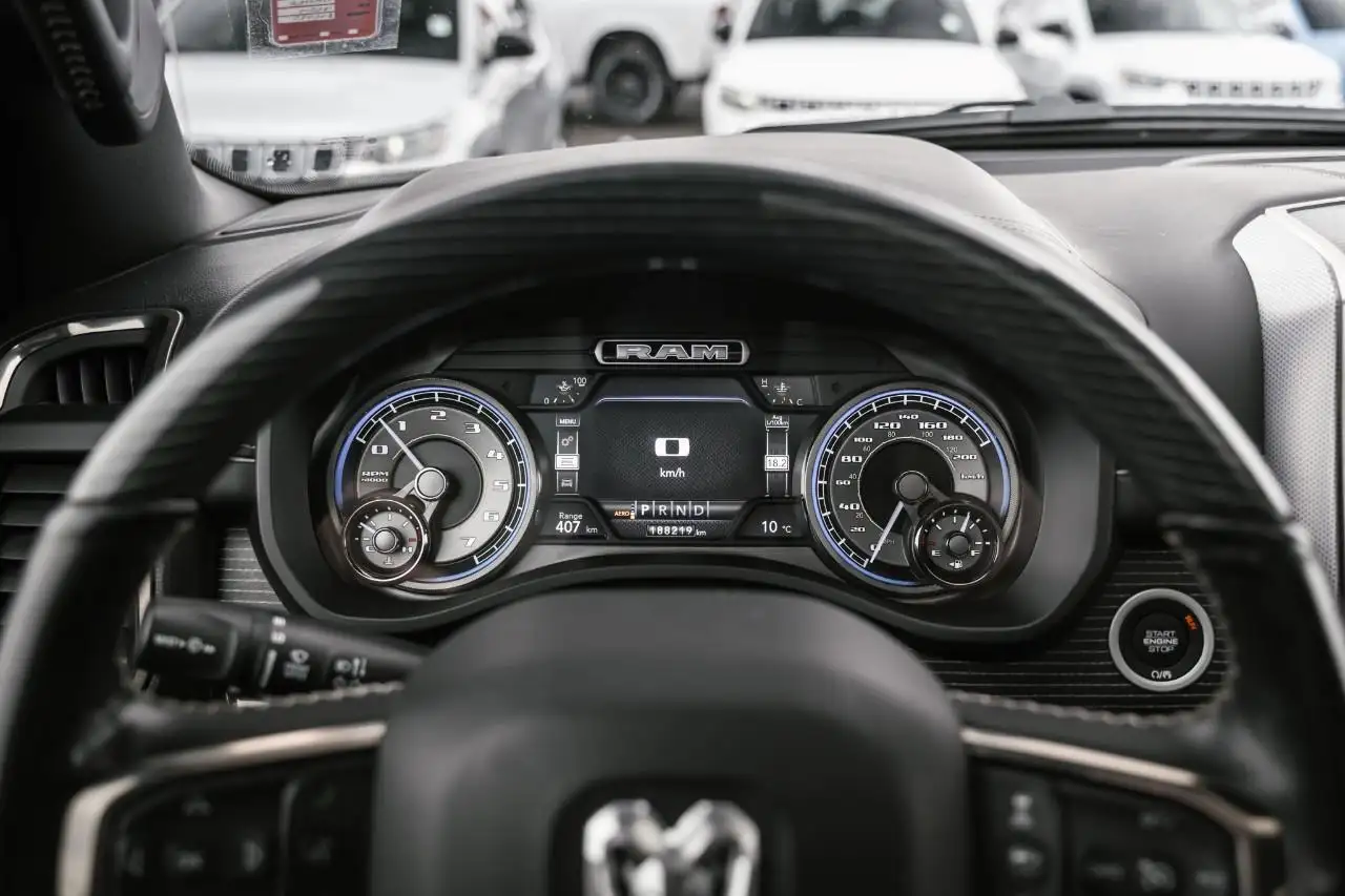 RAM 1500 снимка RAM 1500