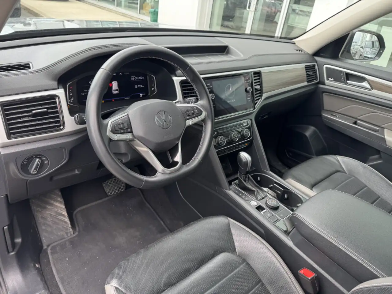 Volkswagen Atlas снимка Volkswagen Atlas